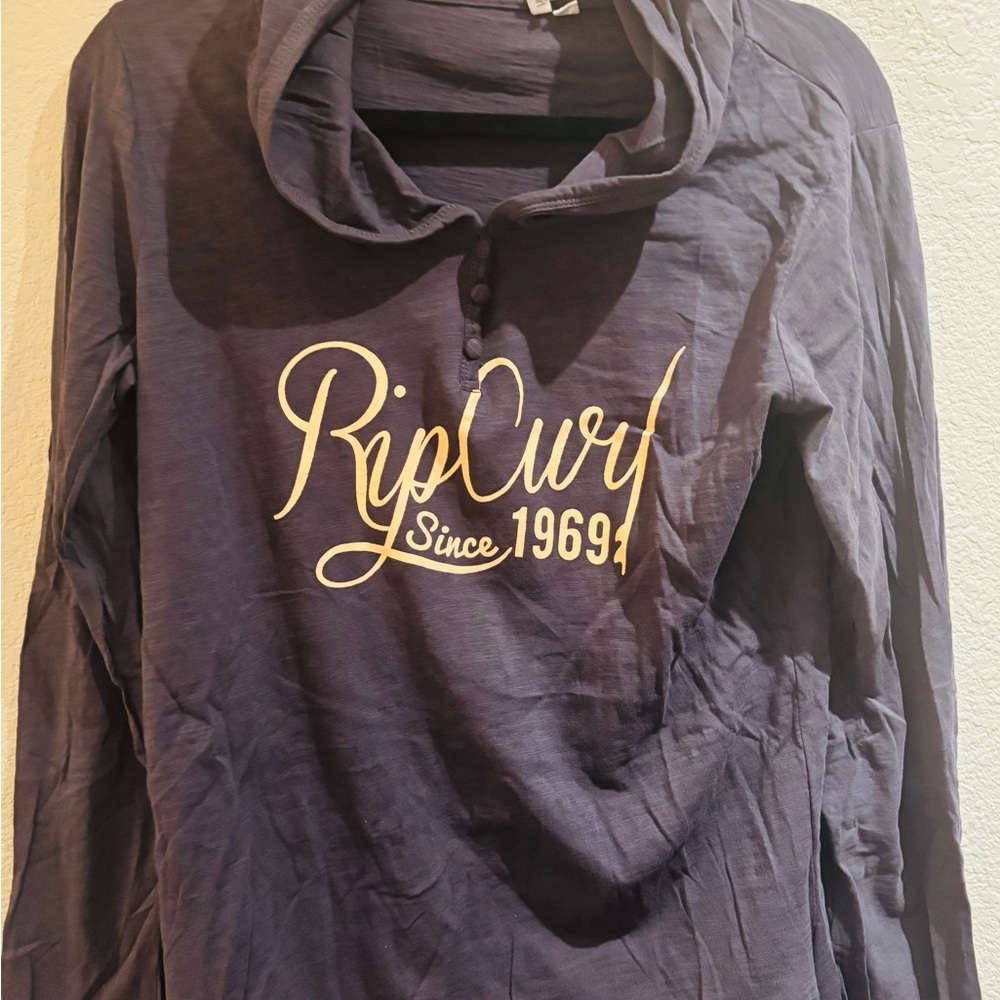 Women’s Rip Curl long sleeve shirt with hood